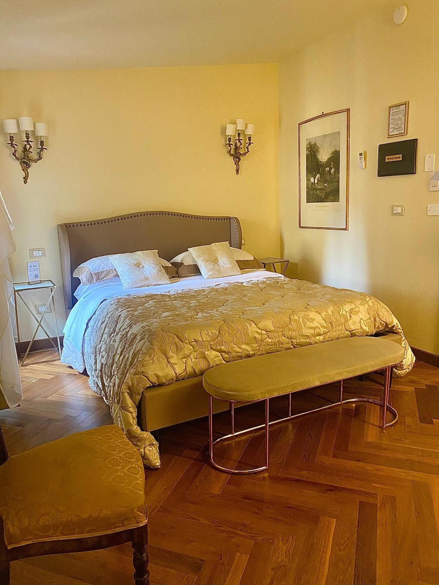 Hotel Palazzo Lari Sarzana Exterior foto